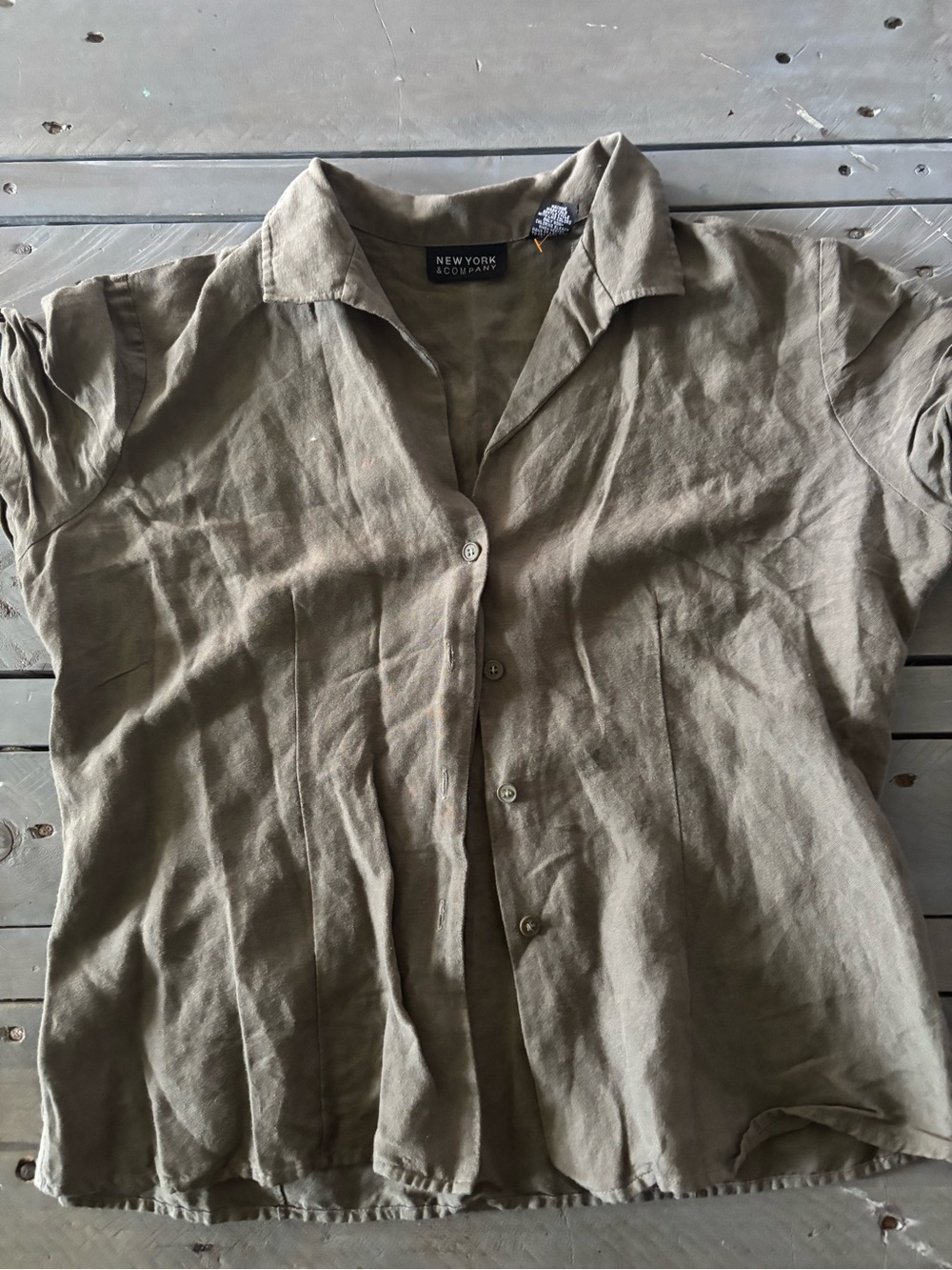 New York & Company Womens Olive Green Short-Sleeve Button-Up Shirt